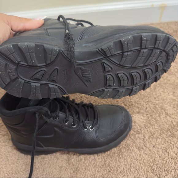 Nike size 3.5y kids - Picture 4 of 4